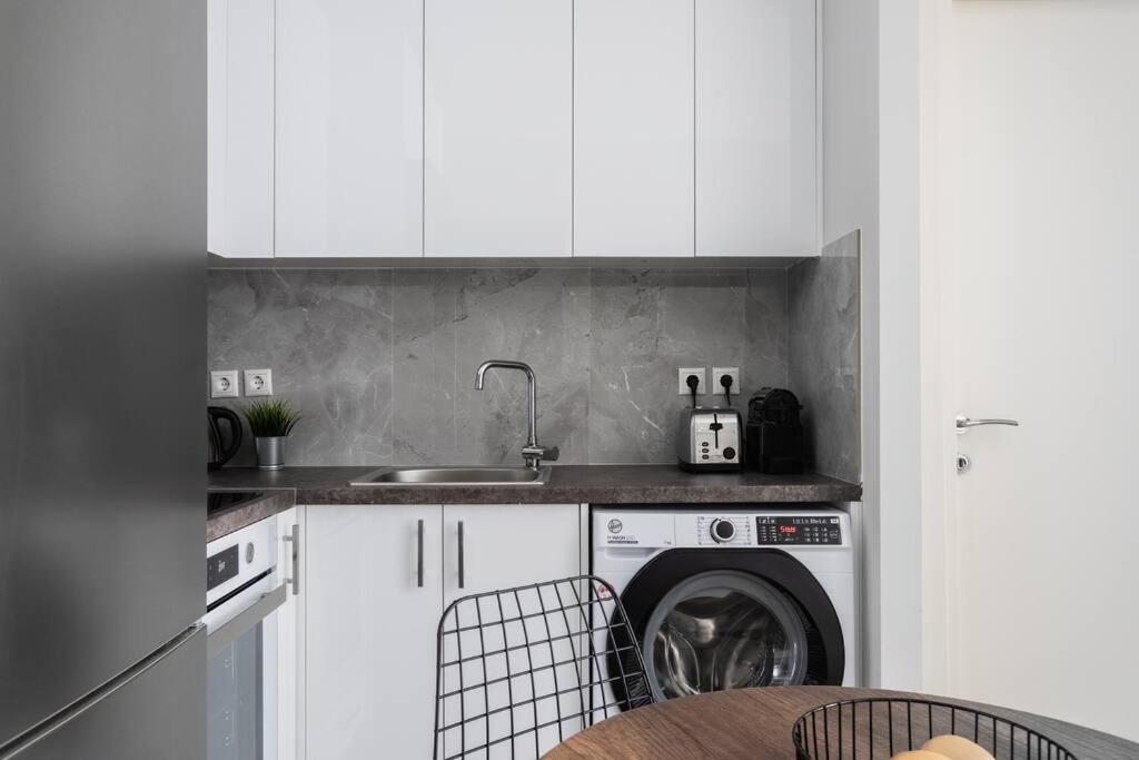 Sublime 1Br Apartment In Koukaki By Upstreet Athens Ngoại thất bức ảnh